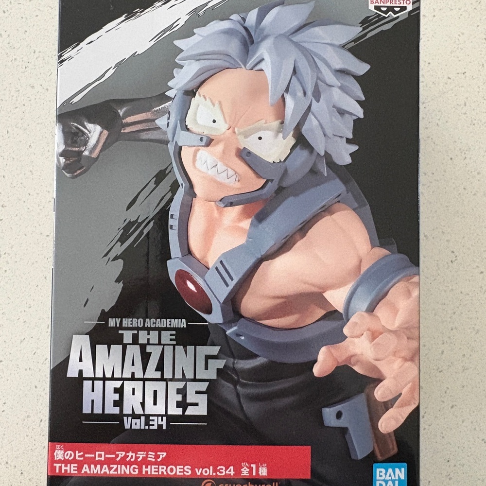 • My Hero Academia “Tetsutetsu” Anime Figure •